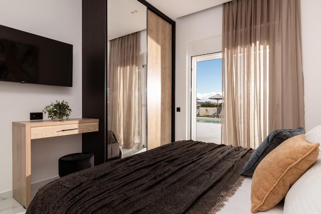Melissia Luxury Villa Kalamákion Buitenkant foto