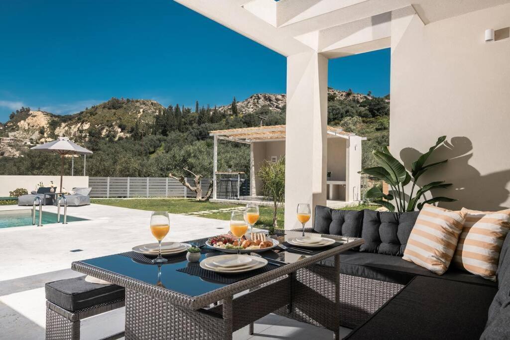 Melissia Luxury Villa Kalamákion Buitenkant foto